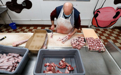 Michigan meat industry leaders create COVID-19 safety guidelines to increase production